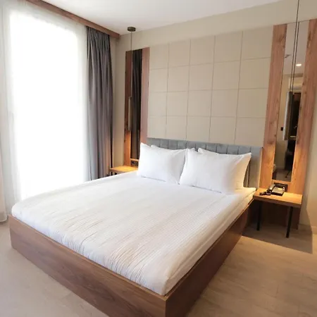 Arach Boutique Hotel